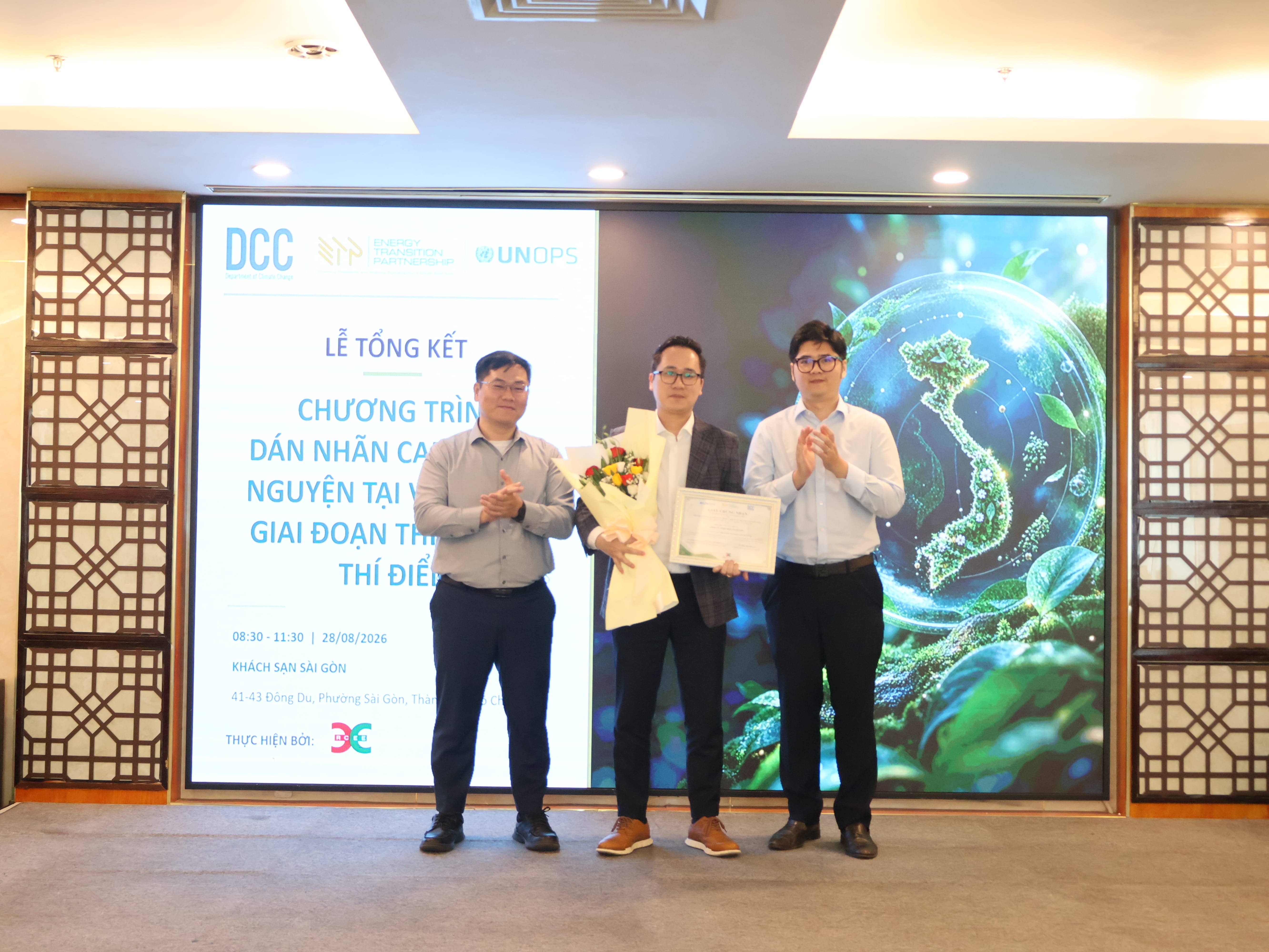 MIZA THAM DỰ LỄ TỔNG KẾT CHƯƠNG TRÌNH NHÃN CARBON TỰ NGUYỆN TẠI VIỆT NAM